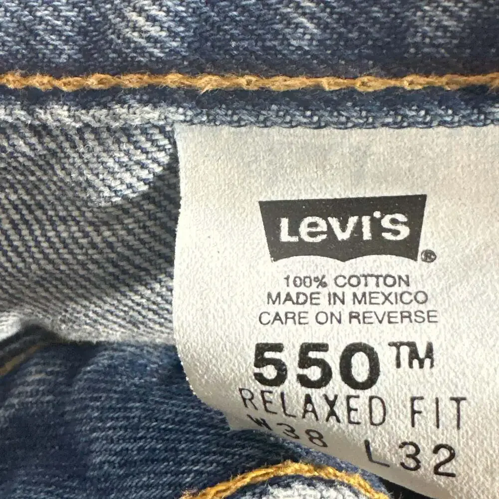 Levi's 550 Relaxed Fit Men's Jeans - Medium Stonewash